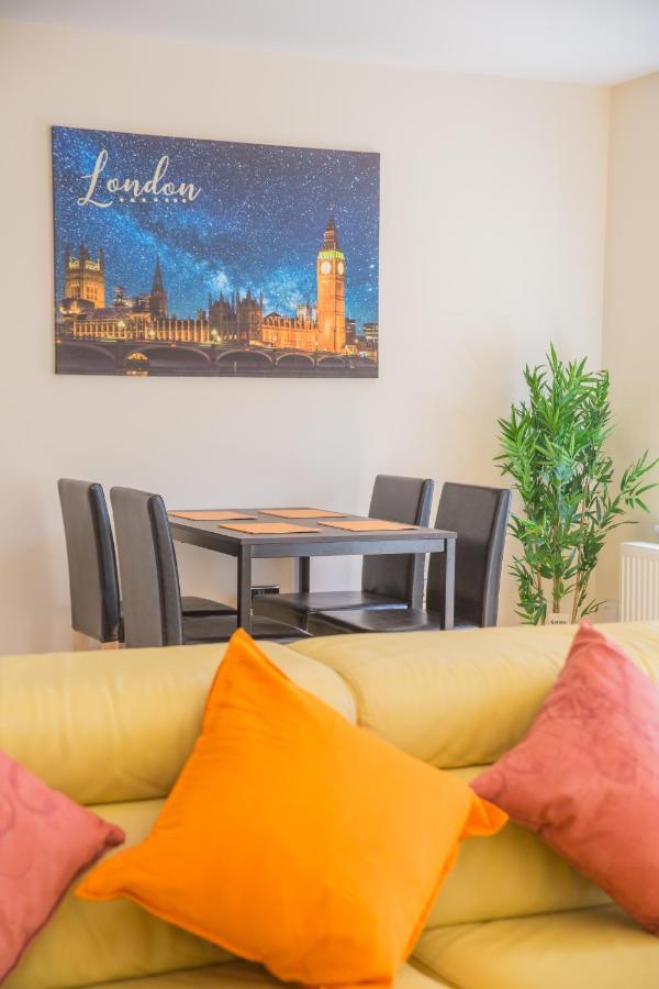 אדינבורו Stylish Modern Newly Built Apartment 15 Min From City Centre מראה חיצוני תמונה