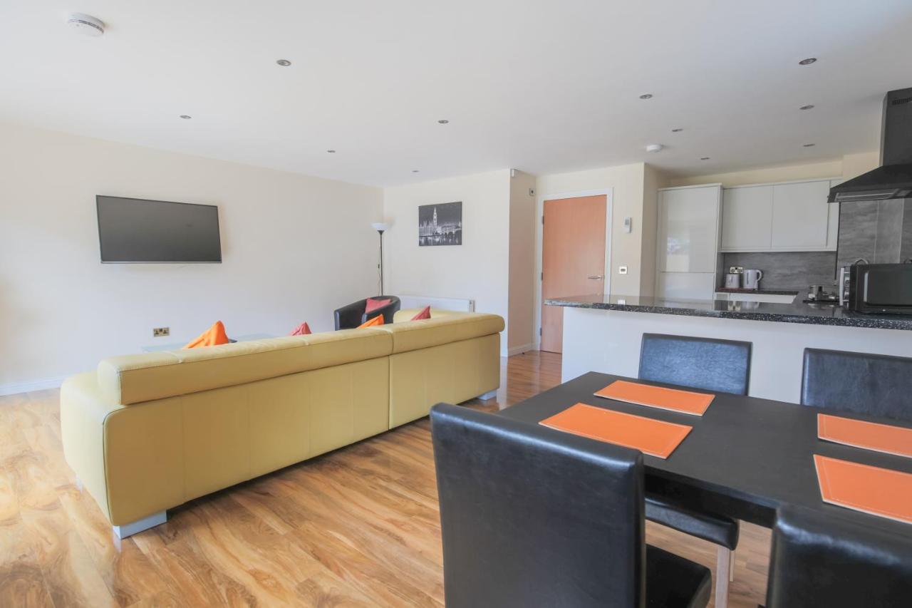 אדינבורו Stylish Modern Newly Built Apartment 15 Min From City Centre מראה חיצוני תמונה